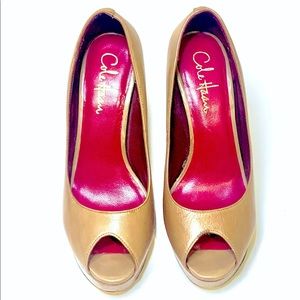 Cole Haan, size 6, Tan Heels
